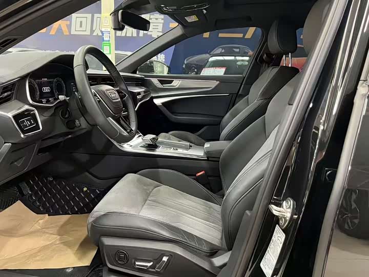 Фото 4 - Audi A6L