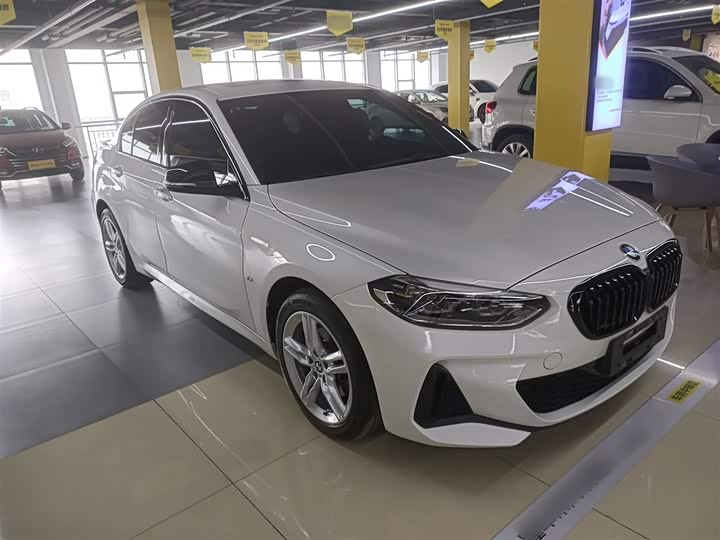 Фото 4 - BMW 1 Series