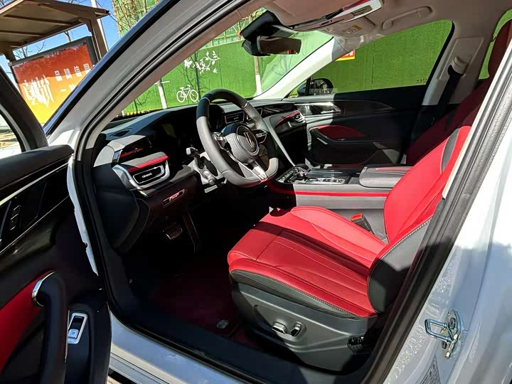 Фото 4 - Hongqi H6