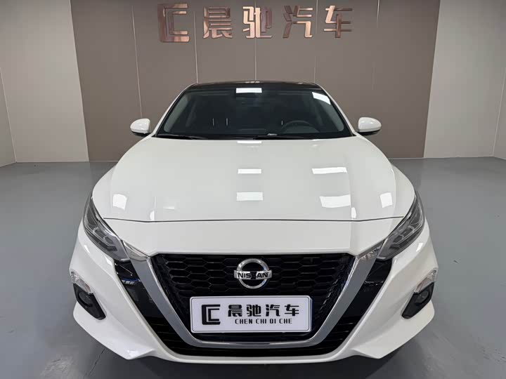 Фото 2 - Nissan Teana