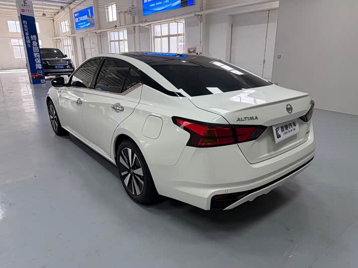 Фото 6 - Nissan Teana