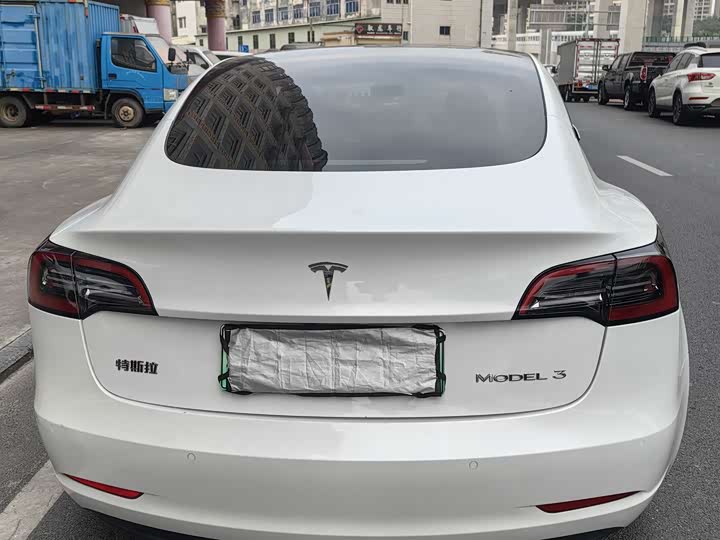 Фото 5 - Tesla Model 3