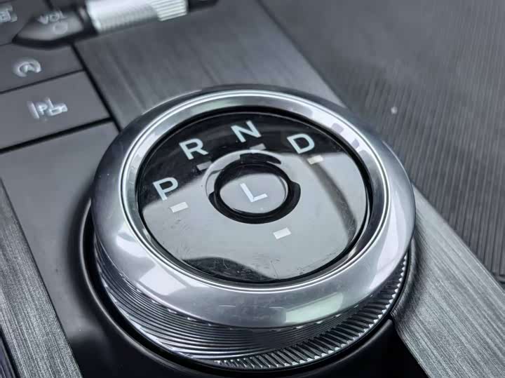 Фото 9 - Ford Mondeo