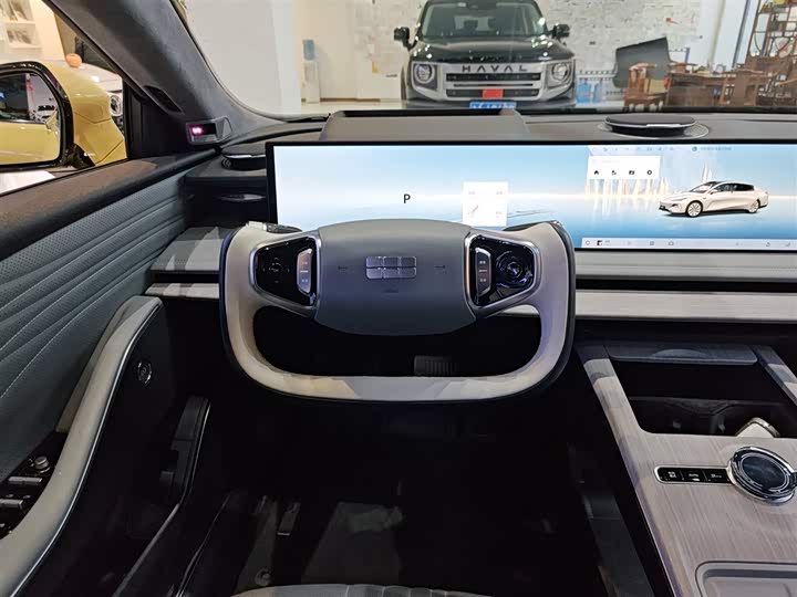 Фото 3 - Geely Galaxy E8