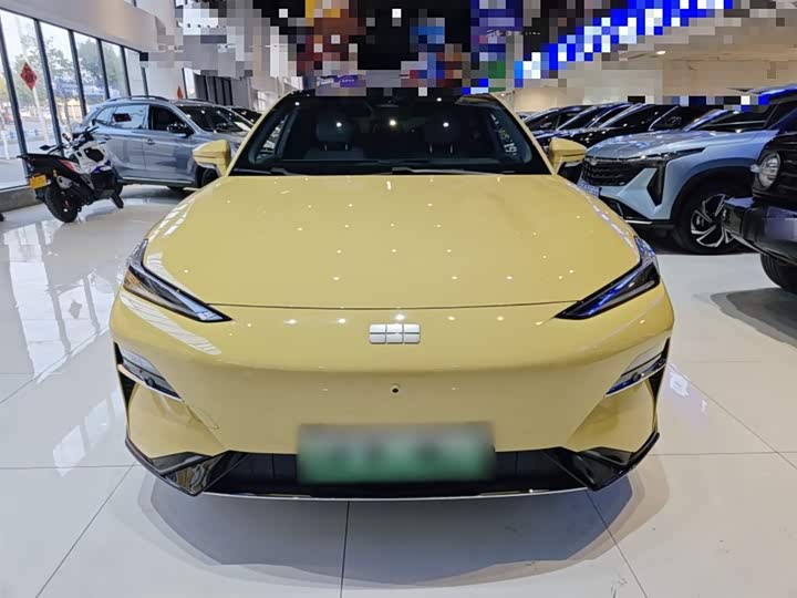 Фото 6 - Geely Galaxy E8