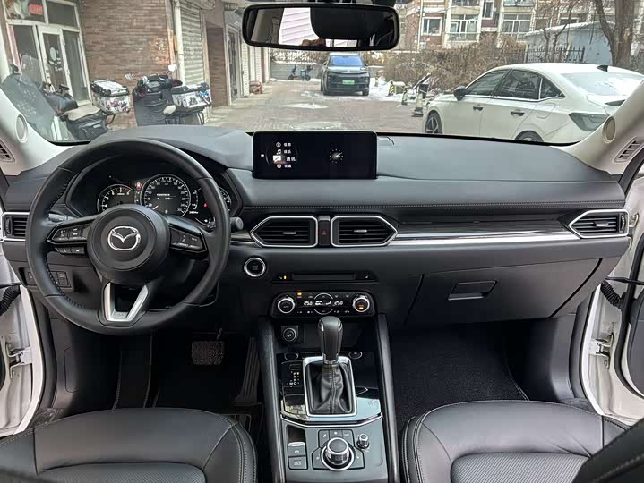 Фото 8 - Mazda CX-5