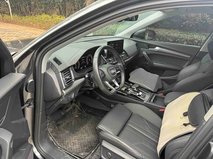 Фото 4 - Audi Q5L