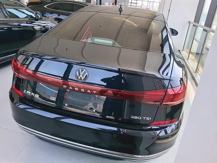 Фото 3 - Volkswagen Passat