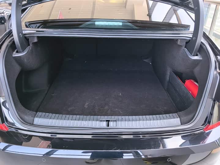 Фото 4 - Volkswagen Passat