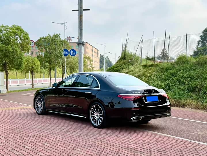 Фото 8 - Mercedes-Benz S-Class