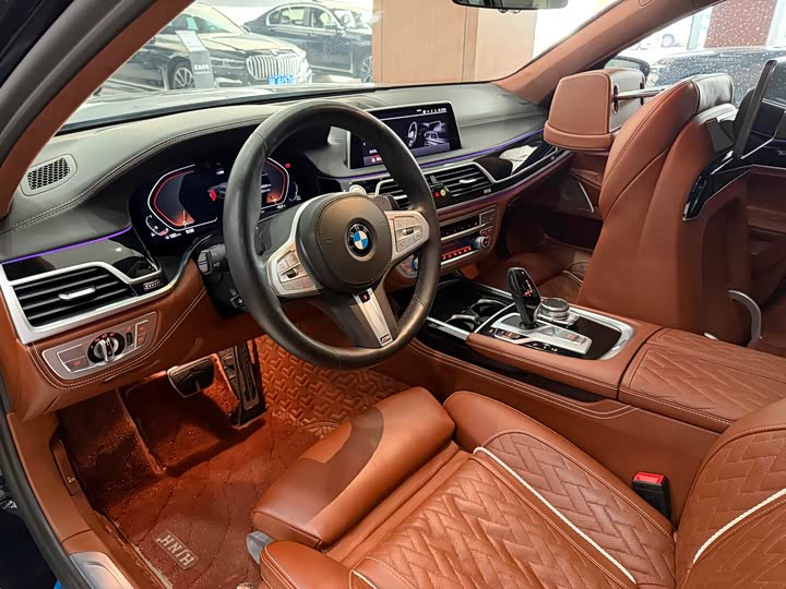 Фото 7 - BMW 7 Series