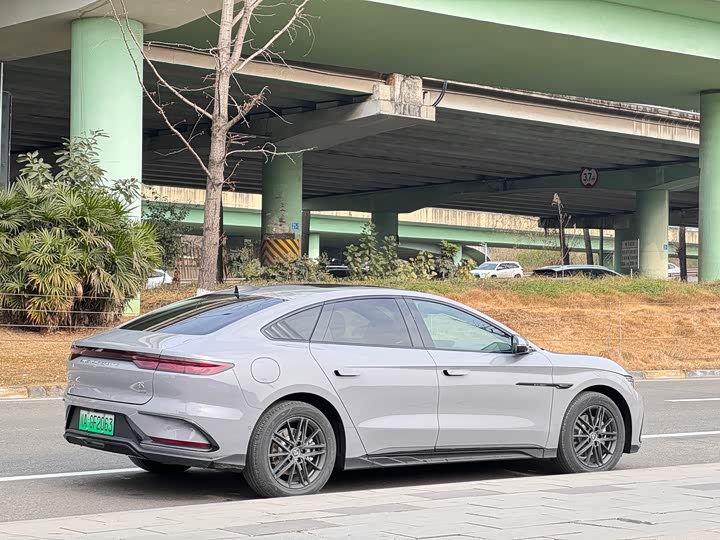 Фото 5 - BYD Han