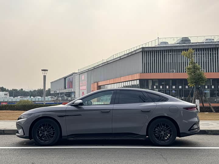 Фото 8 - BYD Han