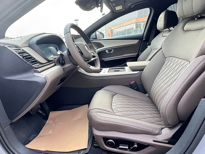 Фото 9 - BYD Han