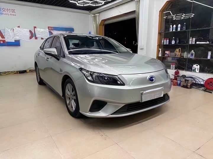 Фото 2 - GAC Aion S