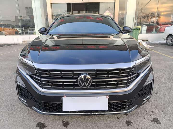 Фото 2 - Volkswagen Passat