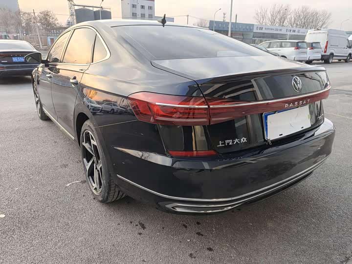 Фото 6 - Volkswagen Passat