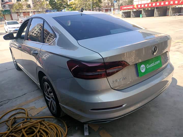 Фото 5 - Volkswagen Lavida