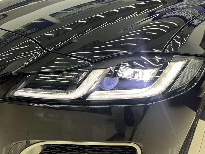 Фото 4 - Jaguar XF L