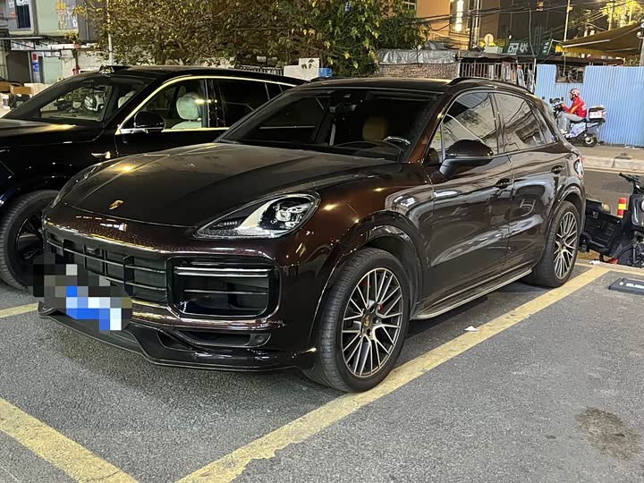 Фото 1 - Porsche Cayenne
