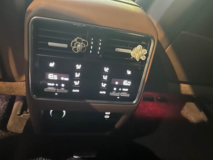 Фото 5 - Porsche Cayenne