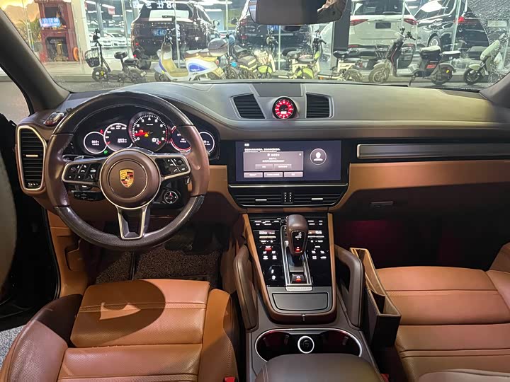 Фото 6 - Porsche Cayenne