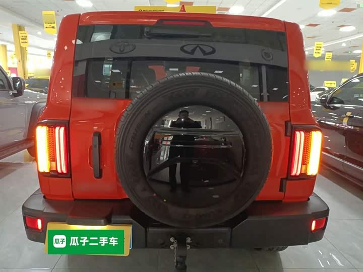 Фото 6 - Tank 300