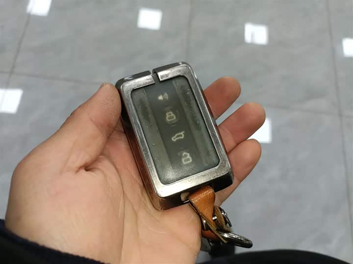 Фото 9 - Tank 300