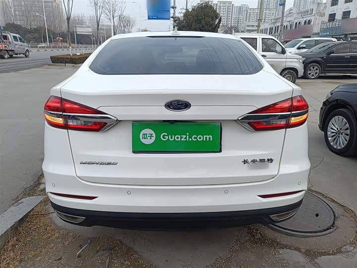 Фото 6 - Ford Mondeo