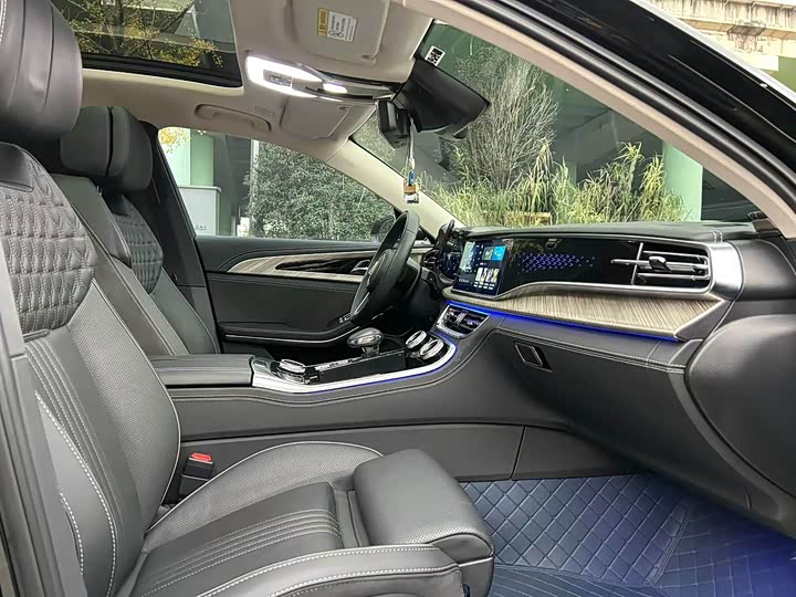 Фото 3 - Hongqi H9