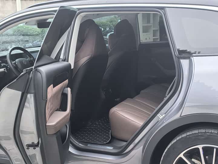 Фото 7 - Leapmotor C11