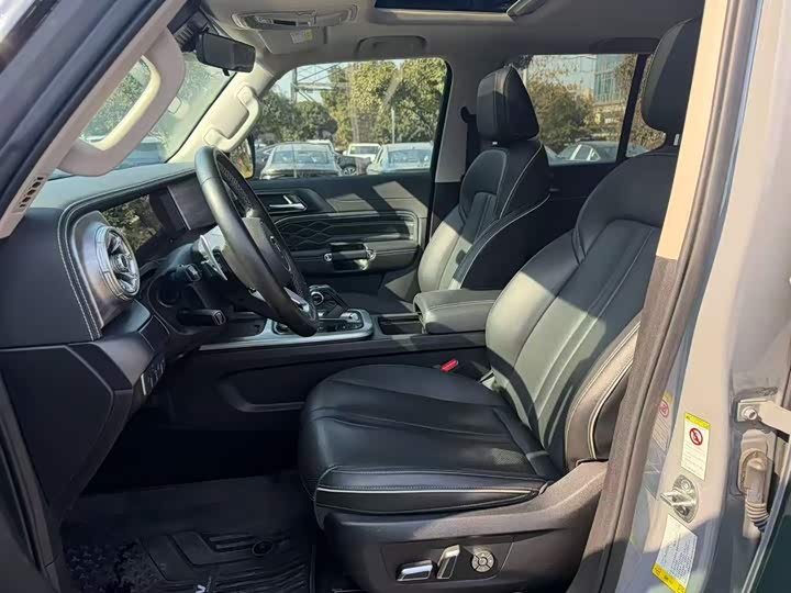 Фото 5 - Tank 300