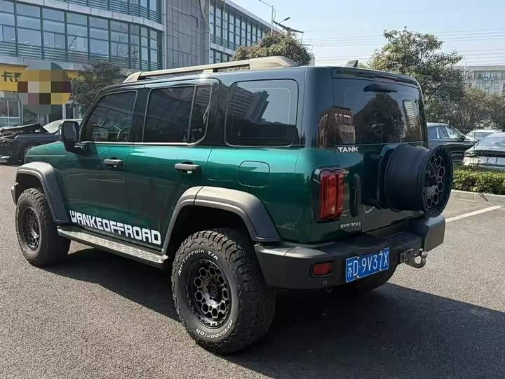 Фото 8 - Tank 300