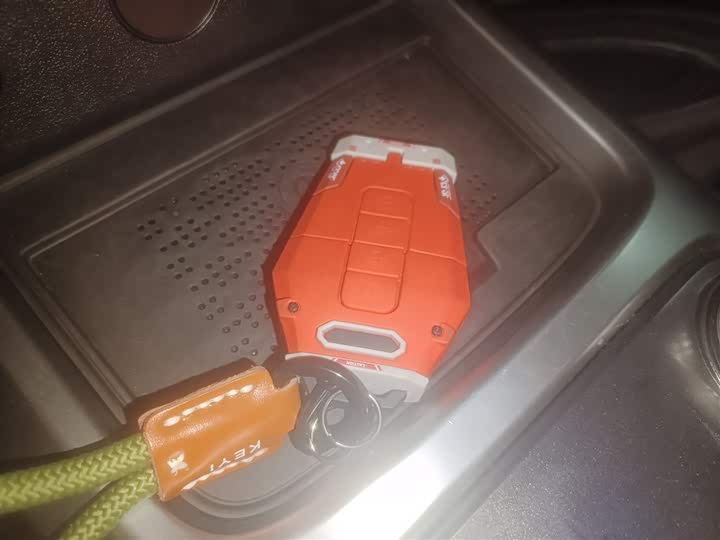 Фото 9 - Tank 300