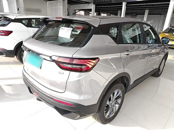 Фото 7 - Geely Coolray