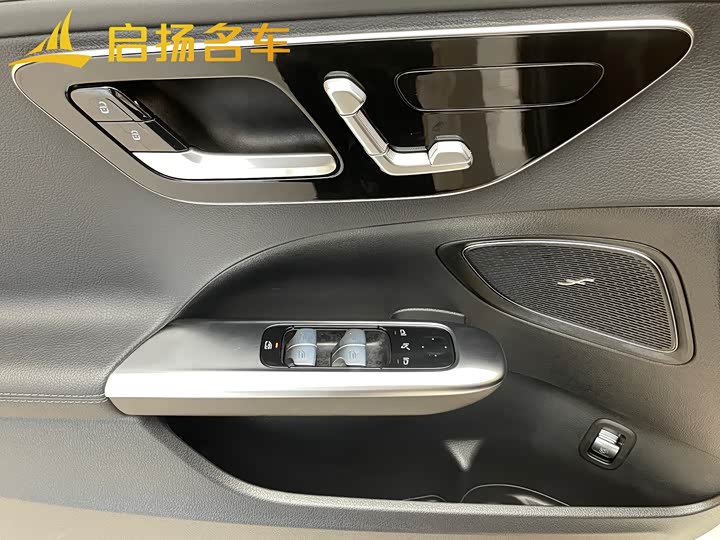 Фото 7 - Mercedes-Benz C-Class