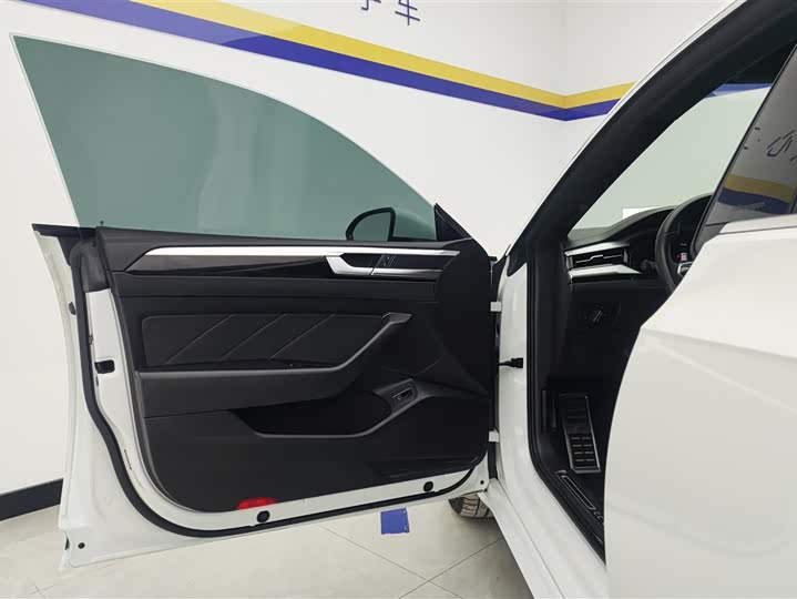 Фото 7 - Volkswagen CC