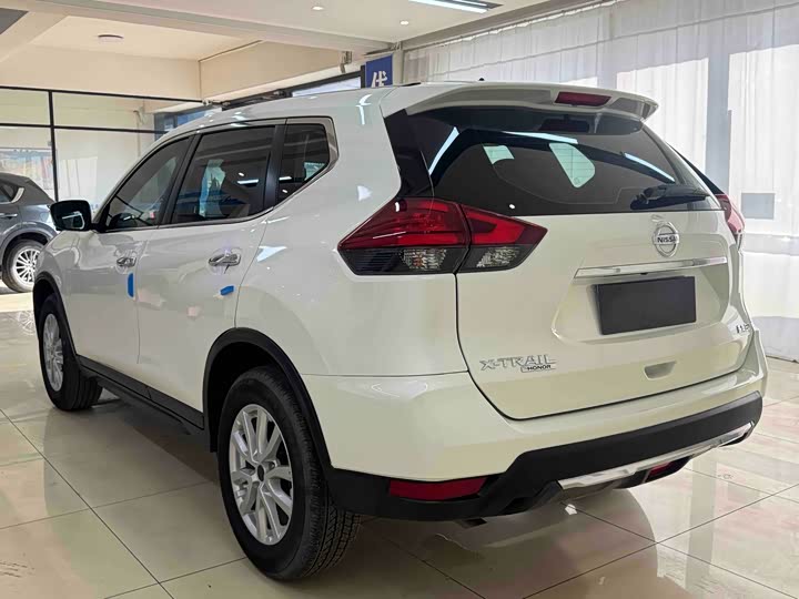 Фото 4 - Nissan X-Trail