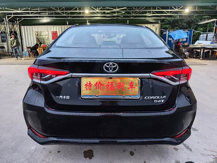 Фото 5 - Toyota Corolla