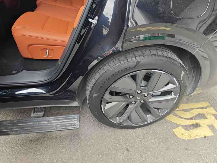 Фото 6 - LiXiang L6