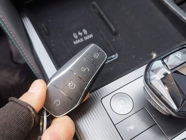 Фото 9 - BYD Song L DM-i Hybrid