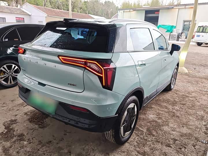 Фото 7 - Geely Geometry E Firefly