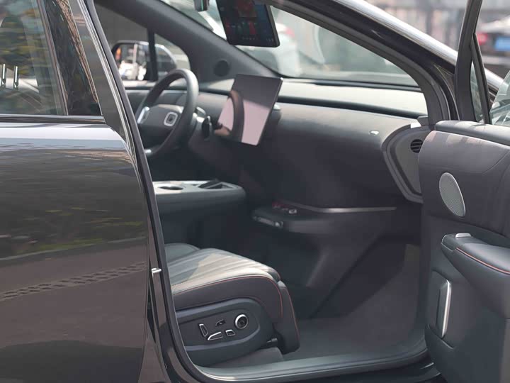 Фото 8 - Changan Qiyuan (Nevo) E07