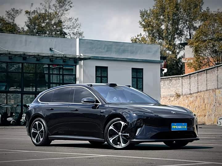 Фото 3 - Nio ET5T