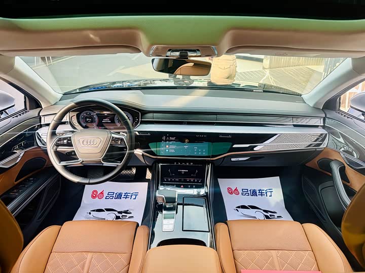 Фото 6 - Audi A8