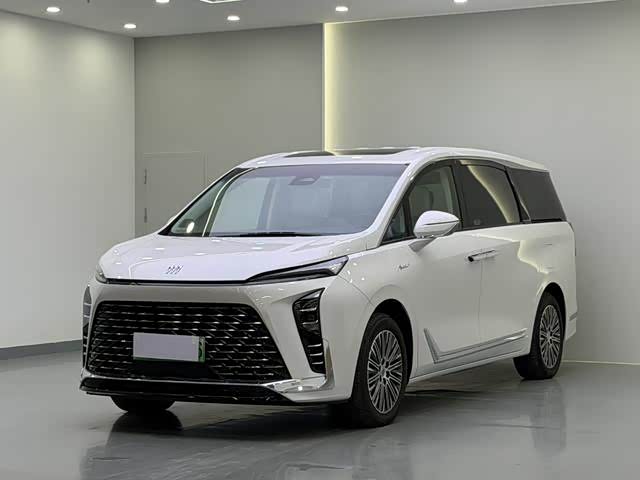 Фото 1 - Buick GL8 Hybrid