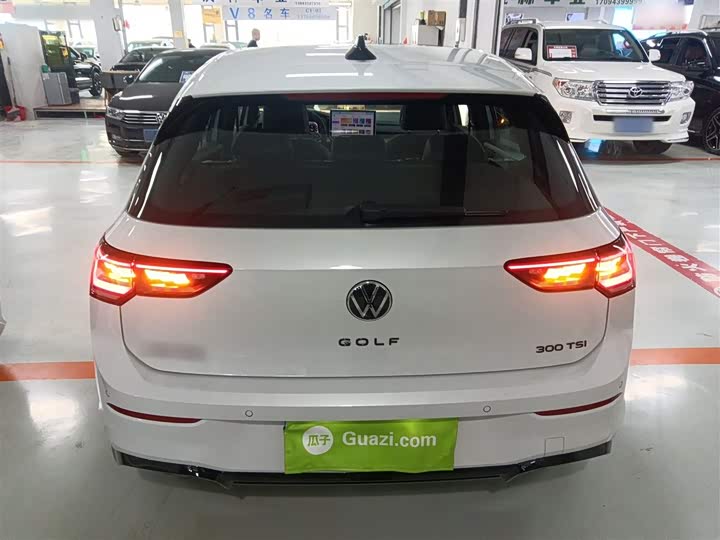 Фото 6 - Volkswagen Golf