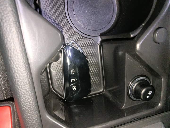 Фото 9 - Volkswagen Golf