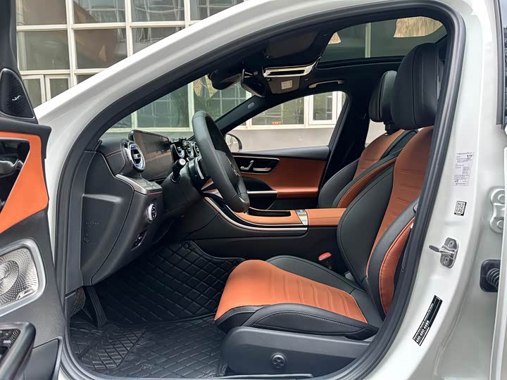 Фото 4 - Mercedes-Benz C-Class