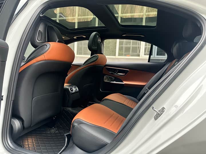 Фото 5 - Mercedes-Benz C-Class